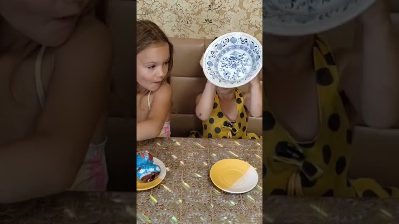 Как делятся сестры #сестринскаялюбовь #ксюшаимаша