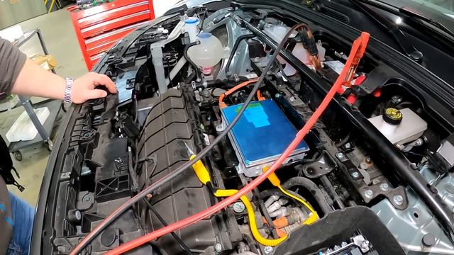 Как можно поломать Китайский электромобиль. Leapmotor C11 смотреть онлайн