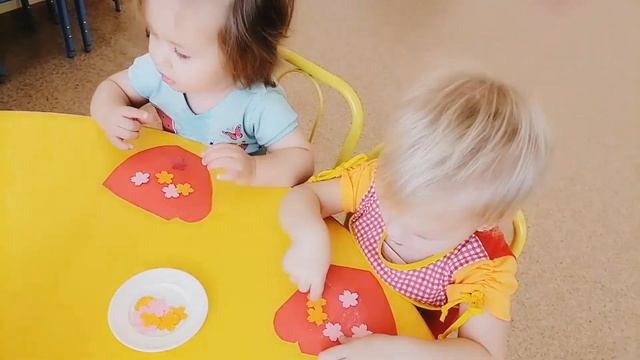 Сиреневая (младшая группа). Аппликация. смотреть онлайн