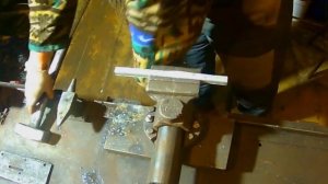 УНИВЕРСАЛЬНАЯ ПЕЧКА щепочница И КОТЕЛОК из старого термоса часть 2 процесс изготовления