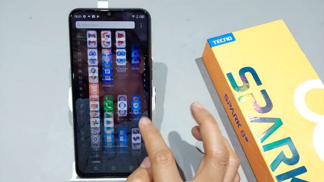 How to change wallpaper in tecno spark 8,8c,8t | Tecno spark 8 me wallpaper kaise change kare
