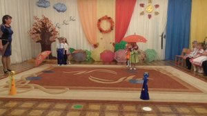 Игра с зонтиками