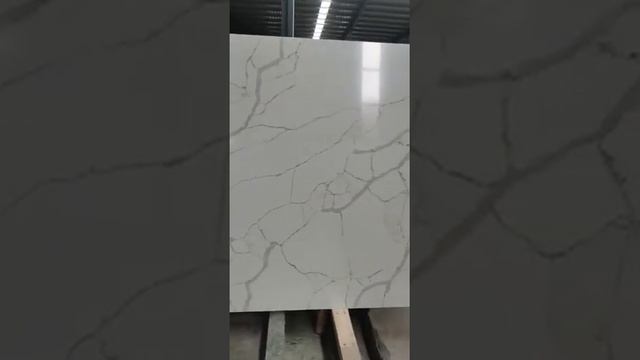 Кварц Calacatta Laza