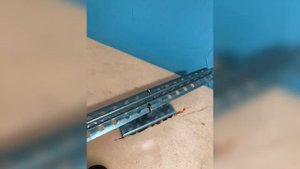 Ремонт в хрущевке. Устройство несвязанной стяжки пола по маякам поверху пеноплэкса