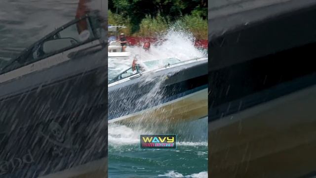 Angry Captain takes waves to the face! | Wavy Boats