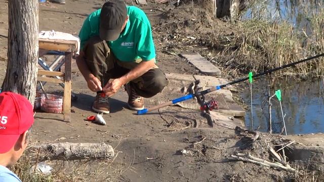 Анапа рыбалка на местной речке -рыба есть( она обречена смотреть онлайн