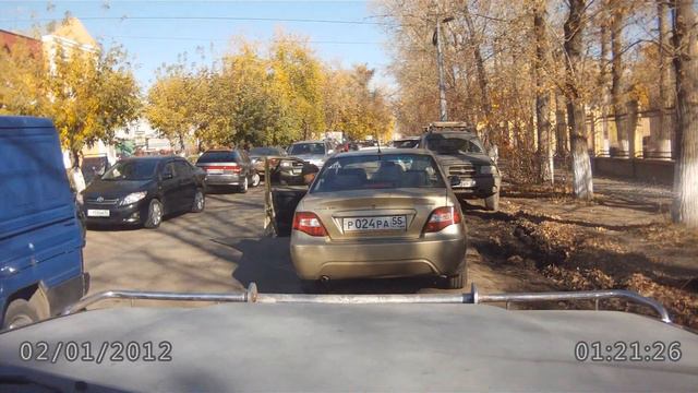 Дед припарковался, Омск смотреть онлайн