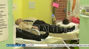 В массажном салоне для пенсионеров жертвы,как в гипнозе, скупают бутылочки по 34000,накидки по 68000