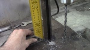 сверлильный станок из домкрата и дрели