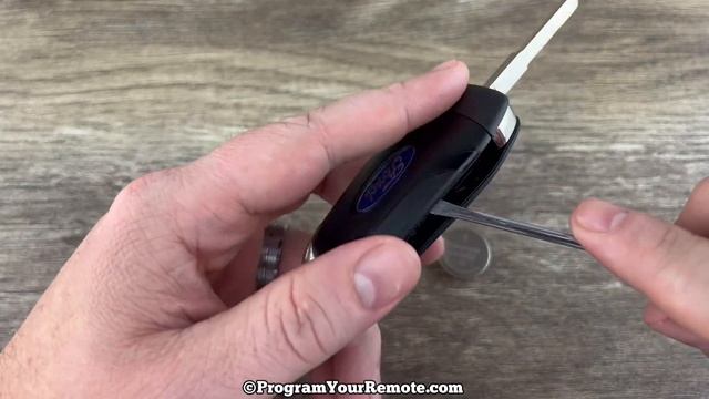 2020 - 2023 Ford Escape Key Fob Battery Replacement - How To Change Or Replace Remote Key Batteries смотреть онлайн