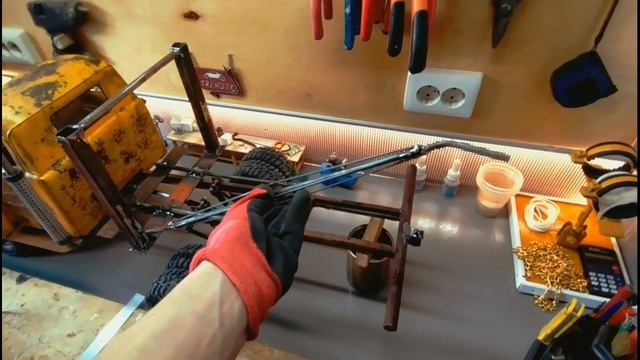 RC Tow truck made of metal. Construction process / FORD 1/8