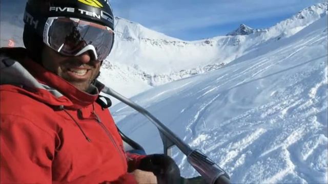 JT Holmes смотреть онлайн