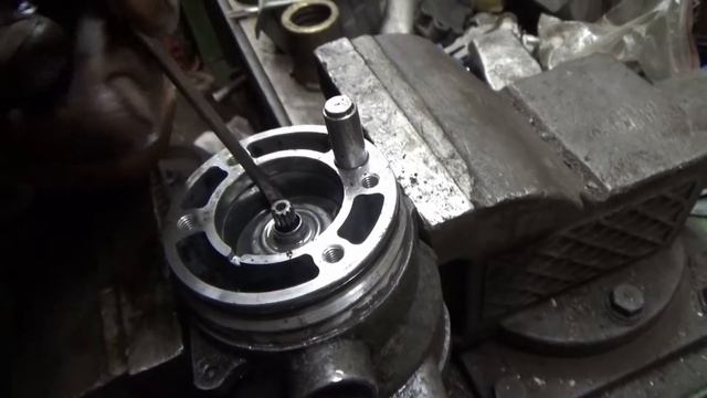 Mercedes-Benz W168 разбираем электро ГУР смотреть онлайн