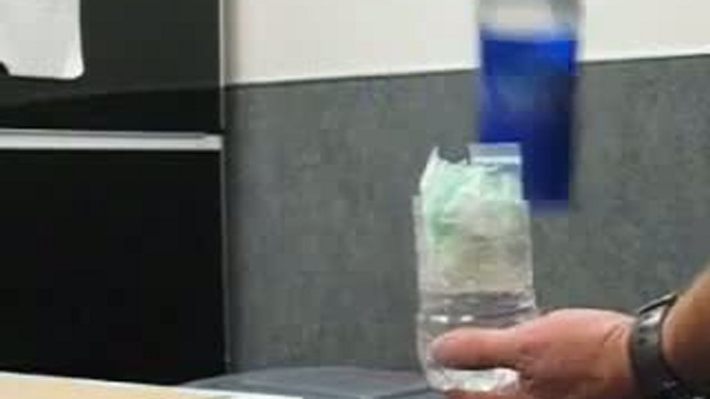 Тайник в бутылке смотреть онлайн