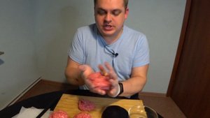 Обзор пресса для бургера Weber. Идеальные котлеты для бургеров. Секрет сочного фарша.