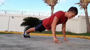 Отжимания Брюса Ли !  Как научиться отжиматься как Брюс Ли ?!