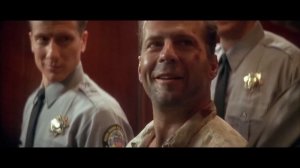 Перестрелка в лифте Крепкий орешек 3