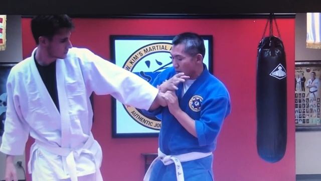 Sinmoo Hapkido basic 4 wrist techniques смотреть онлайн