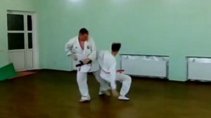 Маваши и подсечка ! Каратэ! ???