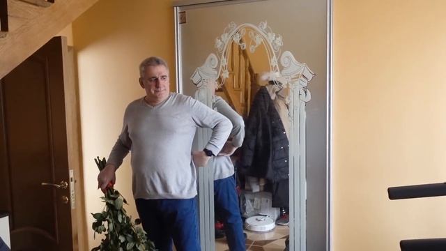 VLOG Напугали бабушку в её ДЕНЬ РОЖДЕНИЯ смотреть онлайн