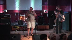 02. Mike James and Yves Leblanc - Trikot