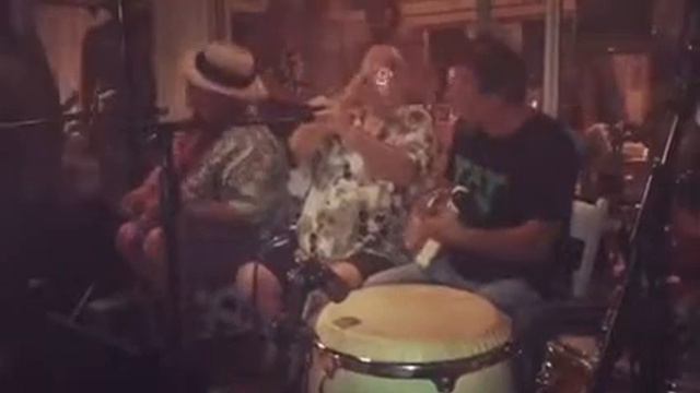 Tom Conway w/ Willie K, Mick Fleetwood & Dave Mason! смотреть онлайн