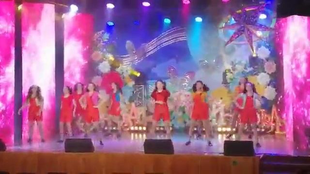 Выступление хореографического коллектива "Ассоль" на зональном туре "Созвездие-Йолдызлык" в Кайбица