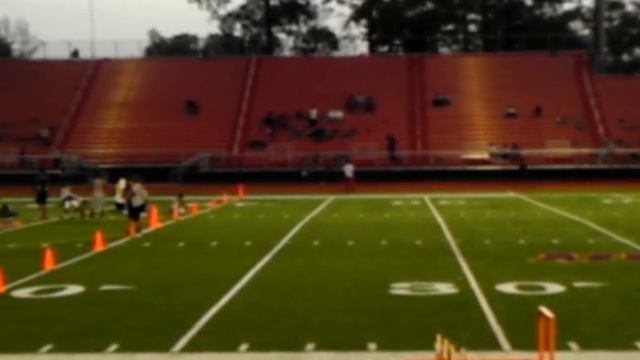 Andre Watson running the 400m at Savannah State University (50.2sec) 3-23-12 смотреть онлайн