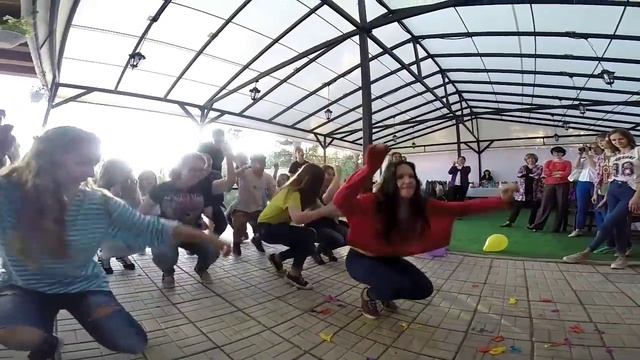 Танцы-шманцы