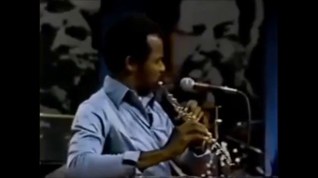 Флейтист Хьюберт Лоуз. смотреть онлайн