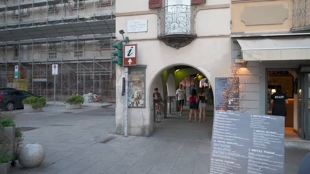 Como, Italy Evening Walk - 4K UHD - with Captions смотреть онлайн