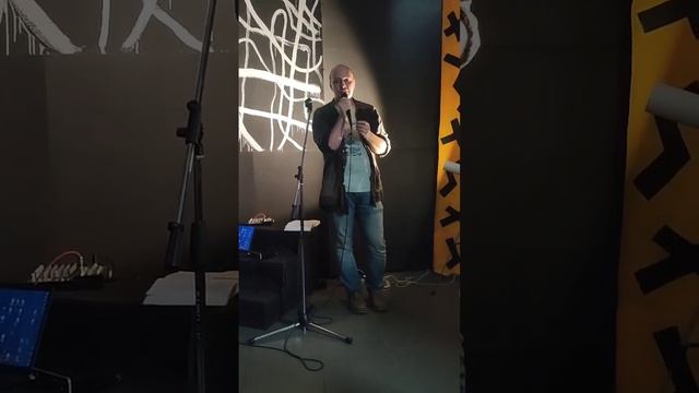 Антон Метельков читает стихотворение Николая Заболоцкого "Прощание с друзьями"