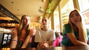 OREO VERONIKA ХОЧЕТ ДРУЖИТЬ СО СТАРШИМИ ЧЕРЛИДЕРШАМИ из КОМАНДЫ CHEERNIKA.