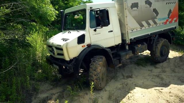 Testujemy nowego UNIMOGA 2020 смотреть онлайн