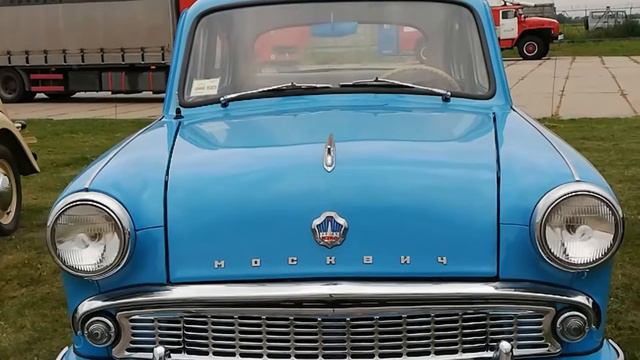 Выставка ретро автомобилей | Ретро автомобили | Old Car Land 2021 в Киеве