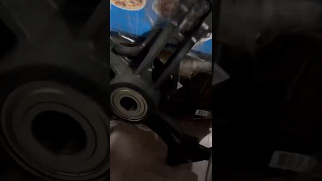 Замена силуминовой крестовины Miele на крестовину с нержавейки. Как я меняю подшипники на Miele. смотреть онлайн