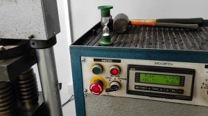 изготовление контрольных образцов асфальтобетона