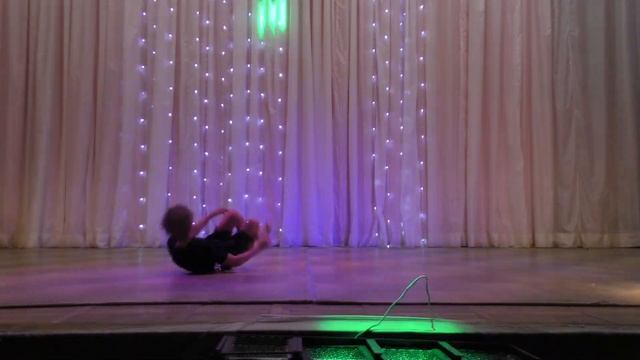 Отчётный концерт танцевального коллектива "Bee Key" смотреть онлайн