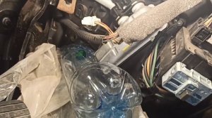 Ремонт системы охлаждения на Рено Сценик 2. 1 часть. (Как добраться до радиатора охлаждения).