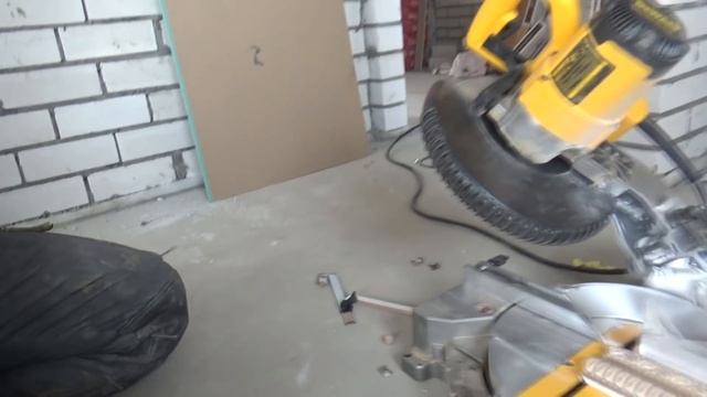 Укладка плитки в ванной! легкий спосб запилить объёмный декор!!! смотреть онлайн