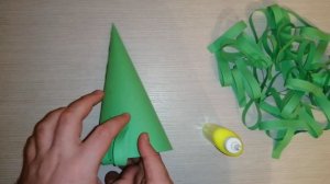 Как сделать ЕЛОЧКУ из БУМАГИ своими руками/Оригами елочка