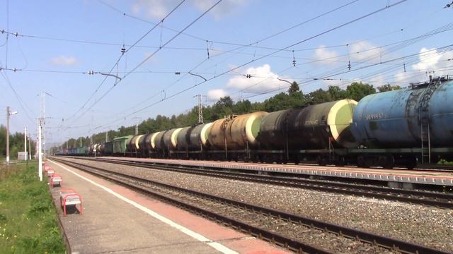 Электровоз ВЛ11.8-632/633А со грузовым составом смотреть онлайн