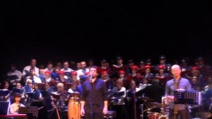 00006 Бисы. Фрагмент концерта Петра Налича с хором РХТУ им. Менделеева . Театр Русская песня.