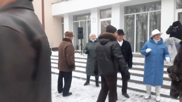За ?твою красивую улыбку.Виктор Королев.В Гомельском парке. 04.02.2023.