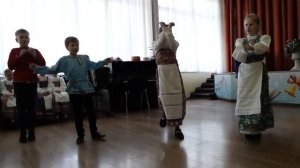 Вдоль по улице молодчик идёт. Петровская слобода. Май 2023