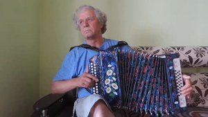Ой при лужке, при луне