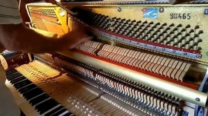 Настройка пианино tune the old piano Его устройство. Проверка звучания. Фортепиано в руках мастера.