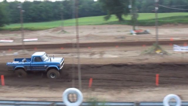 Spurlock 557 Ford / North Webster Mud Bog 6/22/2013 смотреть онлайн
