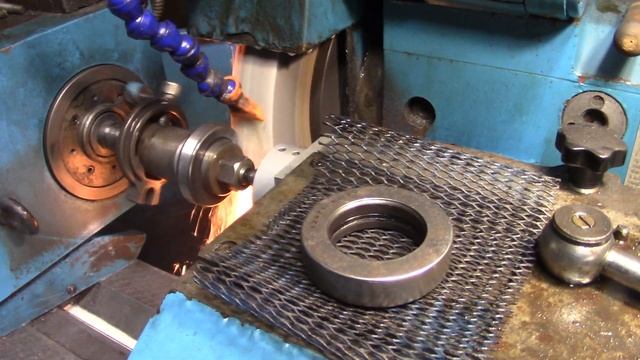 Пять станков ! однако на три деталюшки..уже не блин а смотреть онлайн