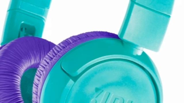 ЧТО ЛУЧШЕ НАУШНИКИ ИЛИ КОЛОНКИ VS НАУШНИКИ смотреть онлайн